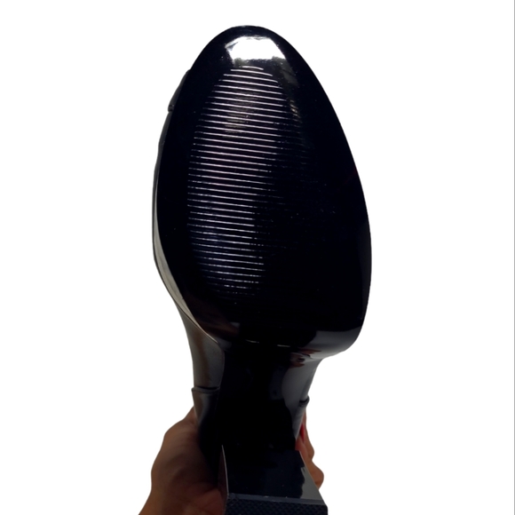 AKIRA Azalea Wang Thinking Out Loud Chunky Heel Bootie Black Size 8.5 New - Picture 9 of 9